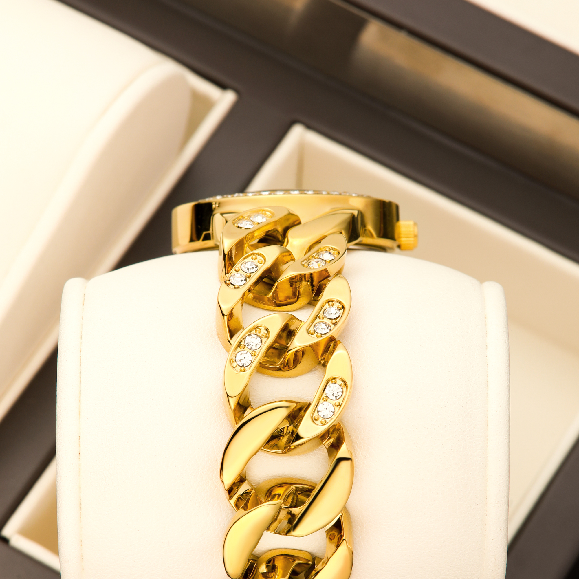 YaLaLuSi Stylish Ladies’ Luxur - مراجعة Luxury Watch List وسعره
