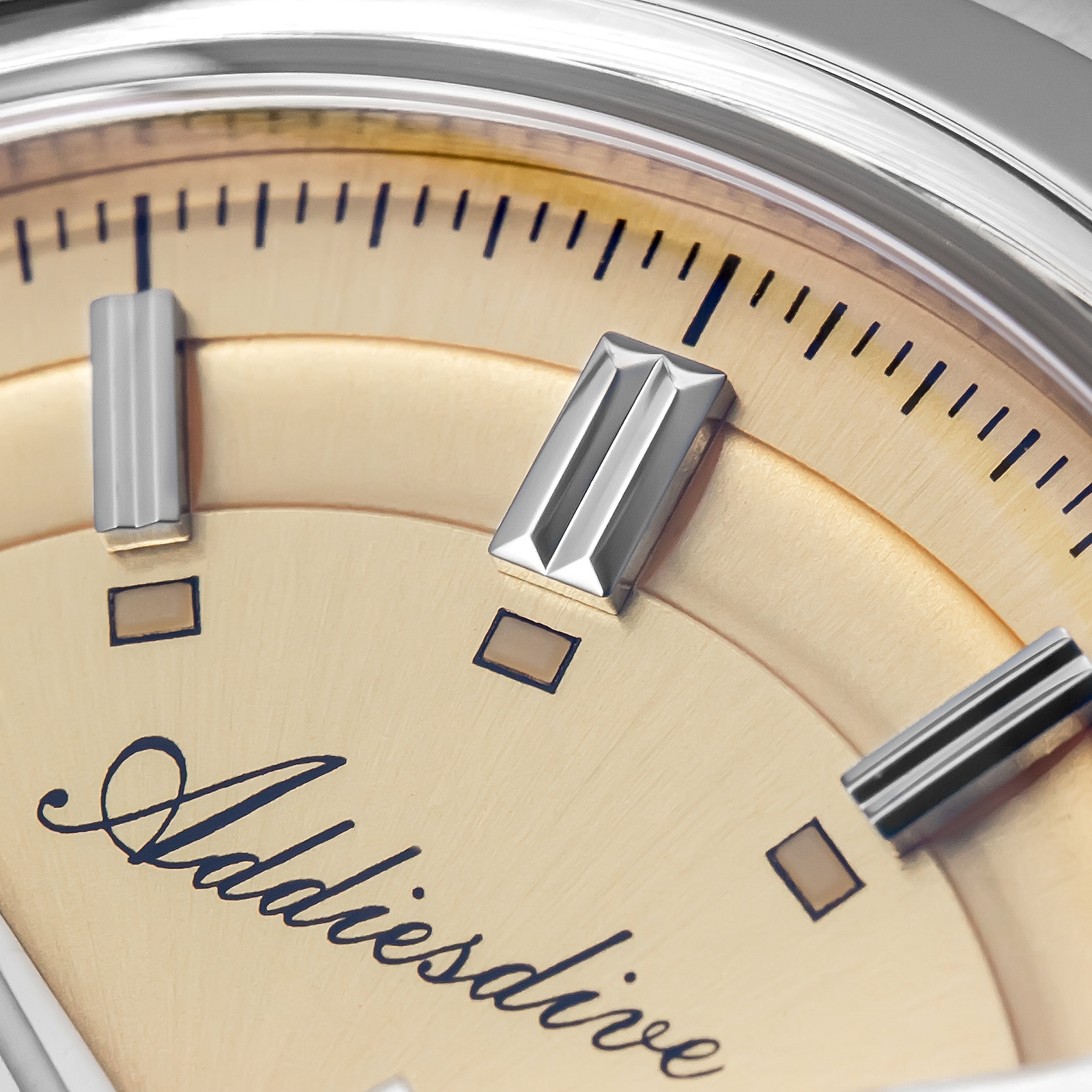 ADDIESDIVE Super Luminous Japa - مراجعة Luxury Watch And Bracelet وسعره