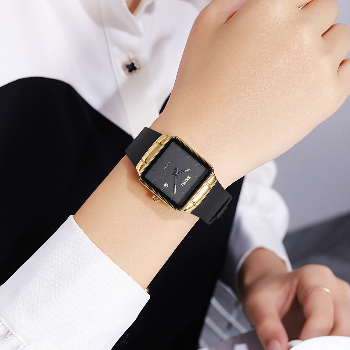 SKMEI Creative Fashion Elegant - مراجعة Luxury Watch List وسعره