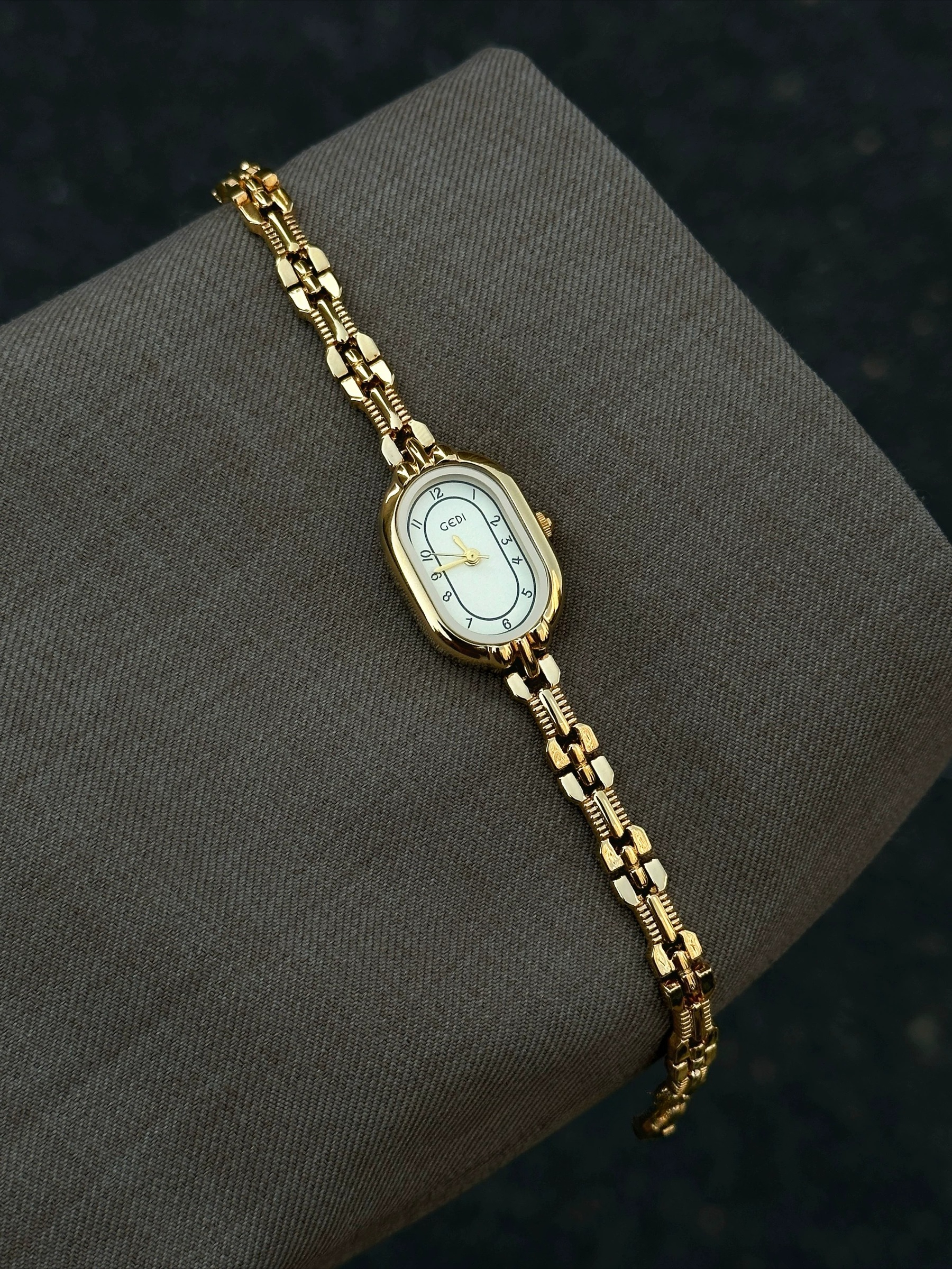 Luxury Gold Ladies Watch Medie - مراجعة Luxury Watch In Usa وسعره