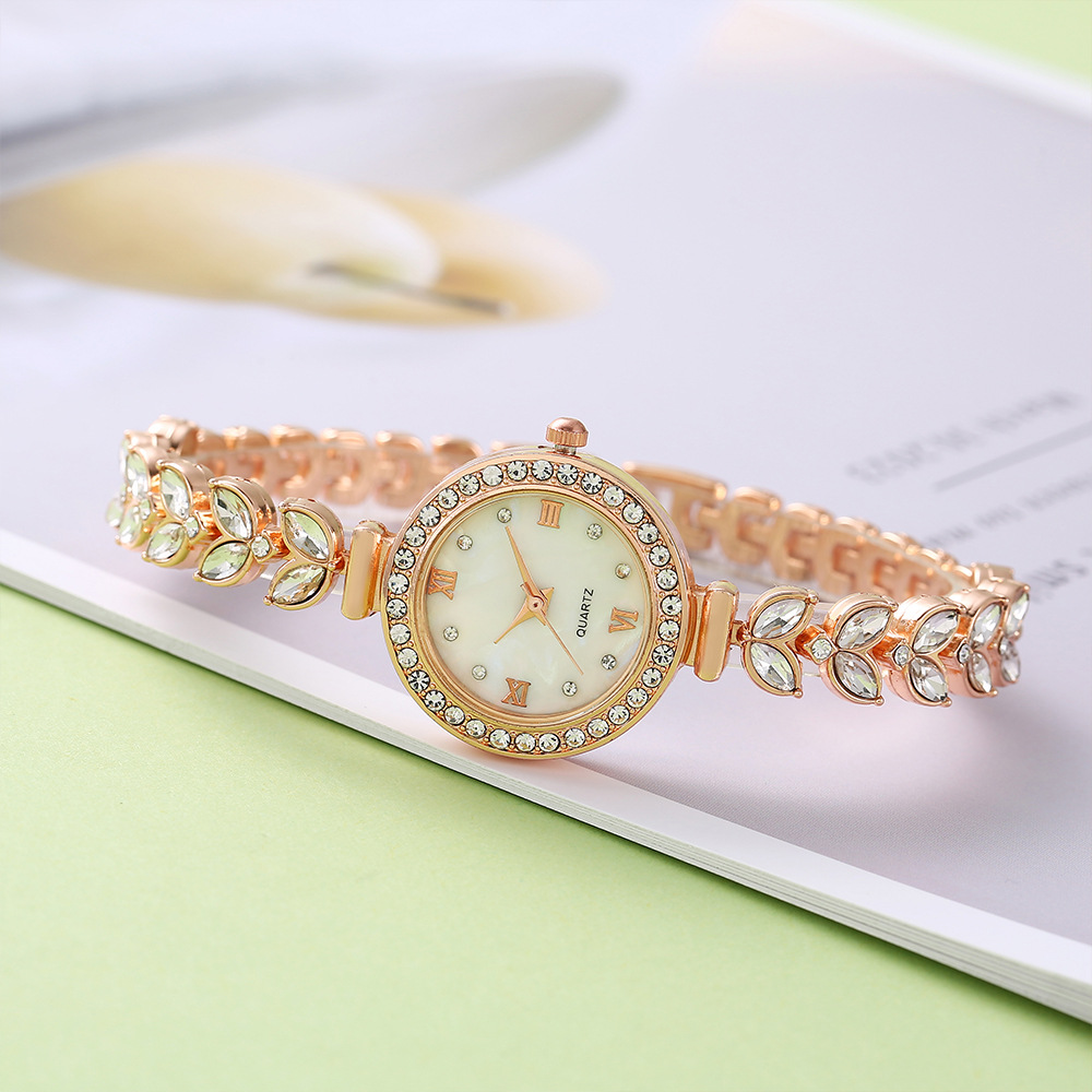 UTHAI W75 Mermaid Women's Watc - مراجعة Luxury Watch Group وسعره
