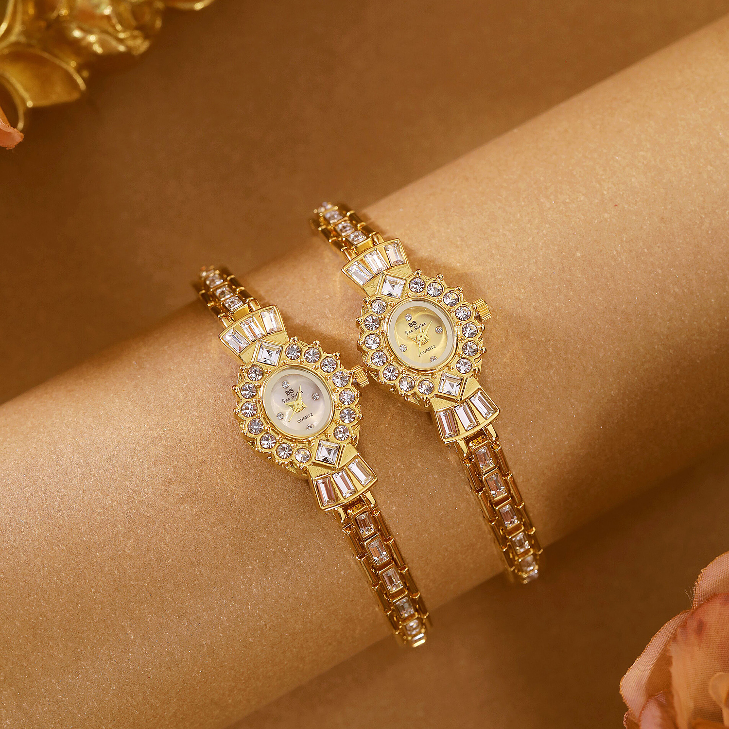New Luxury Small Linked List S - مراجعة Luxury Watch List وسعره